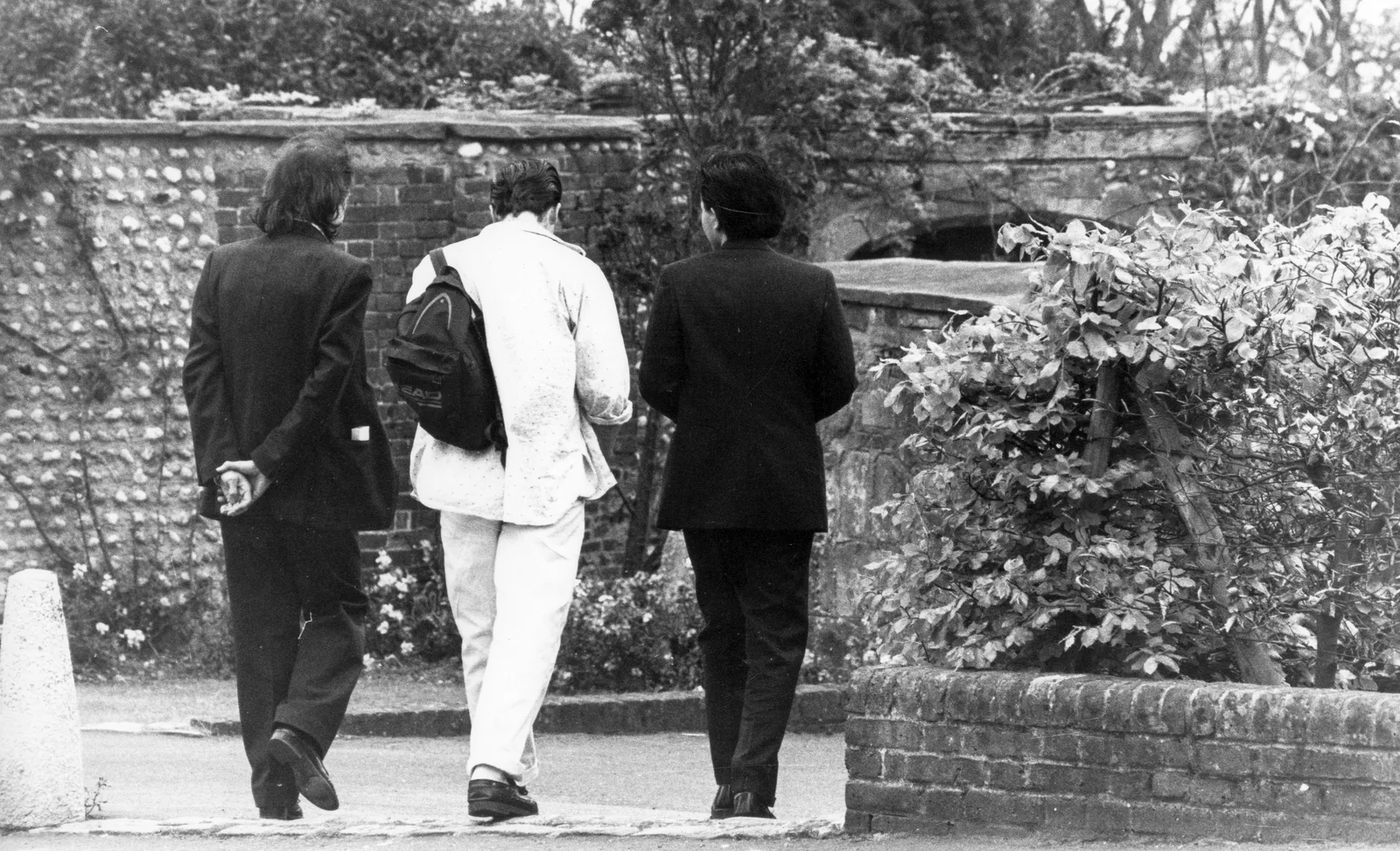 Victor Sanders and two companions from behind, Manor Gardens, Bexhill Old Town, 19 May 1988