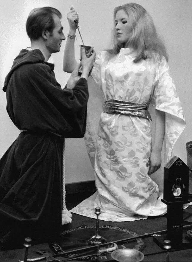 Image of Alex and Maxine Sanders in Claridges 1966